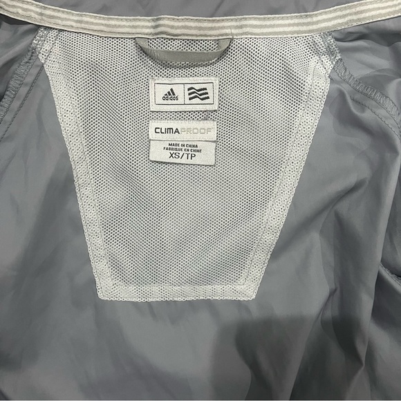 Adidas women’s golf climaproof windbreaker jacket - Picture 5 of 8